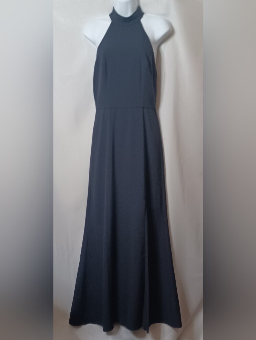 Amsale Women's Navy Halter Back Maxi Dress. Size 4